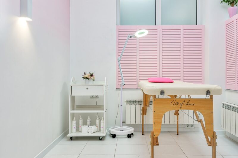 8 Best Red Light Therapy Lamps With Stands in 2026