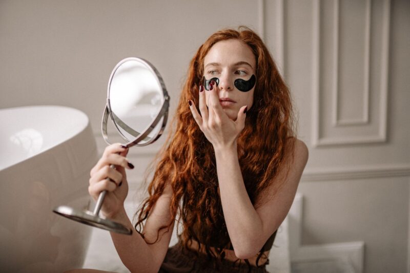 8 Best Red Light Therapy Masks For The Face in 2026
